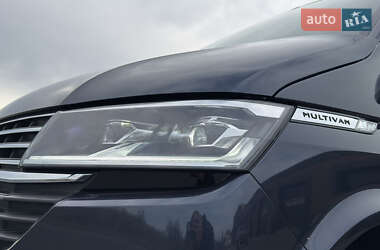 Мінівен Volkswagen Multivan 2020 в 