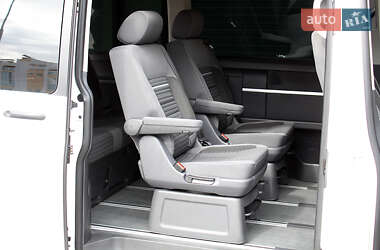 Мінівен Volkswagen Multivan 2014 в 