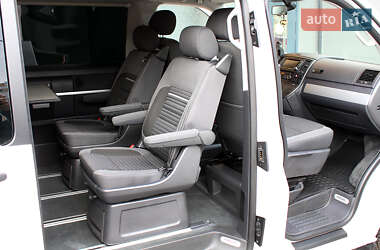 Мінівен Volkswagen Multivan 2014 в 