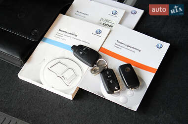 Мінівен Volkswagen Multivan 2014 в 