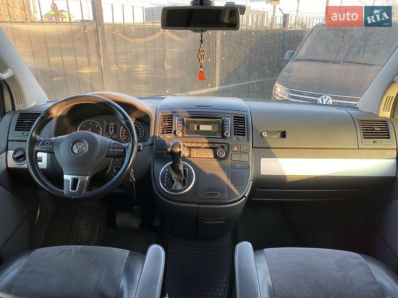 Мінівен Volkswagen Multivan 2012 в Києві