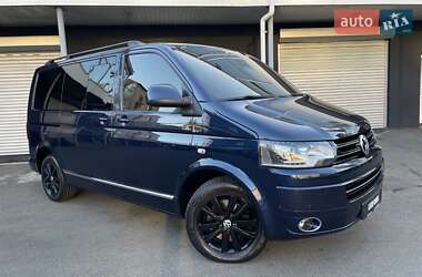 Минивэн Volkswagen Multivan 2015 в 
