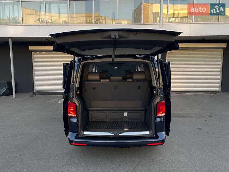 Минивэн Volkswagen Multivan 2015 в Киеве
