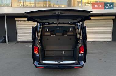 Минивэн Volkswagen Multivan 2015 в 