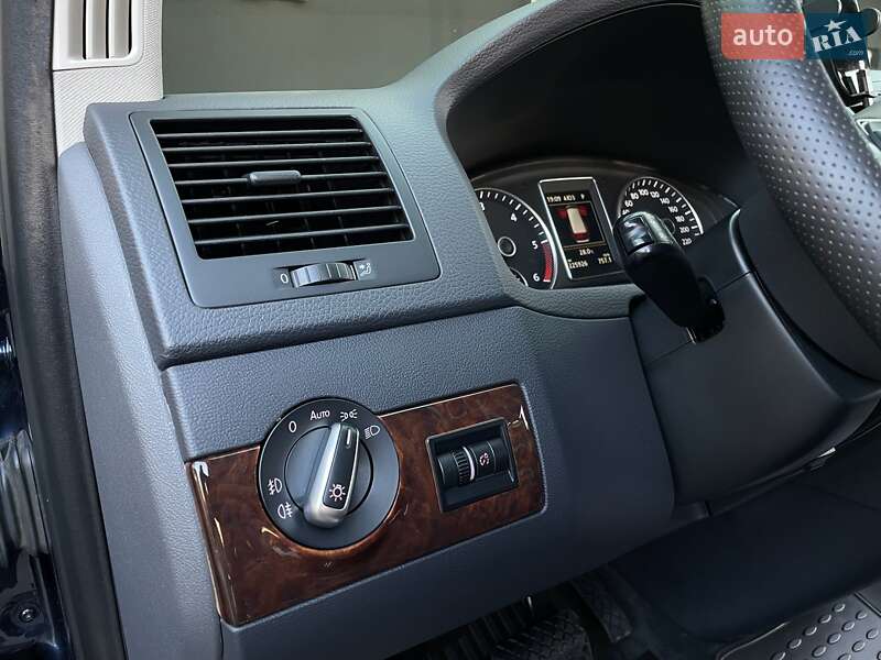 Минивэн Volkswagen Multivan 2015 в Киеве