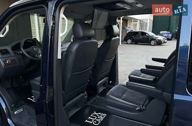 Минивэн Volkswagen Multivan 2015 в 