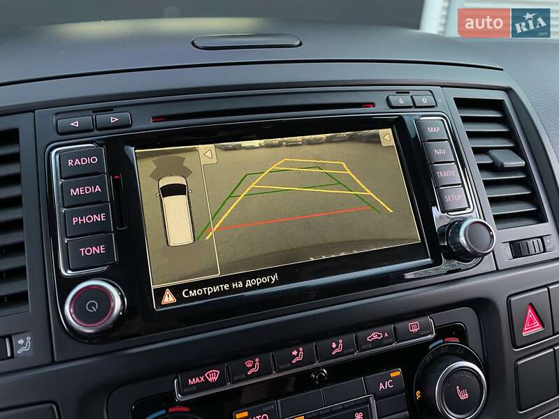 Минивэн Volkswagen Multivan 2015 в Киеве