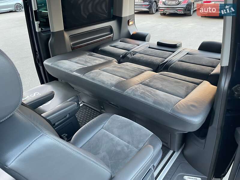 Минивэн Volkswagen Multivan 2015 в Киеве