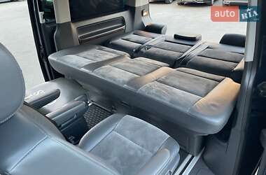 Минивэн Volkswagen Multivan 2015 в 