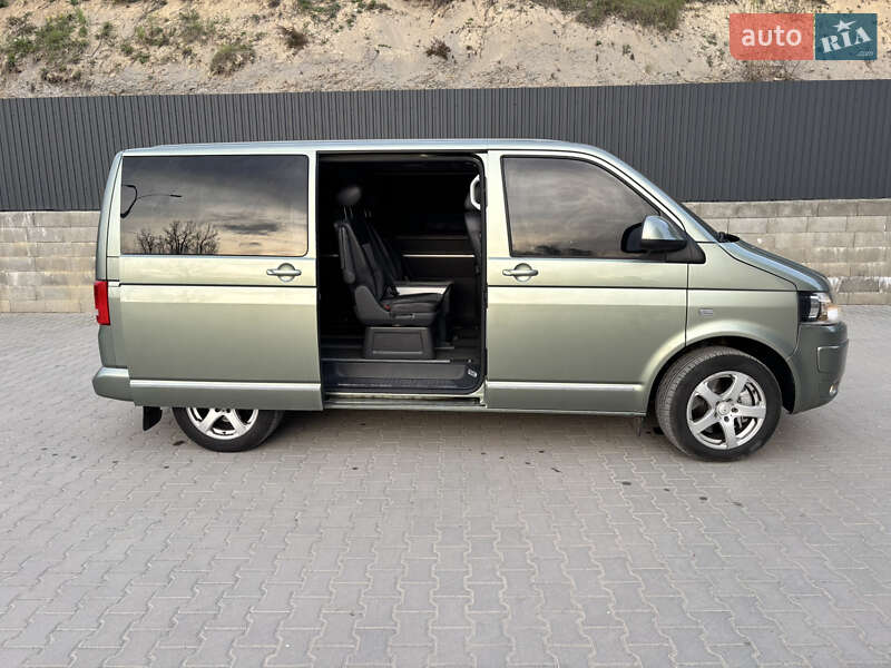 Минивэн Volkswagen Multivan 2010 в Любаре
