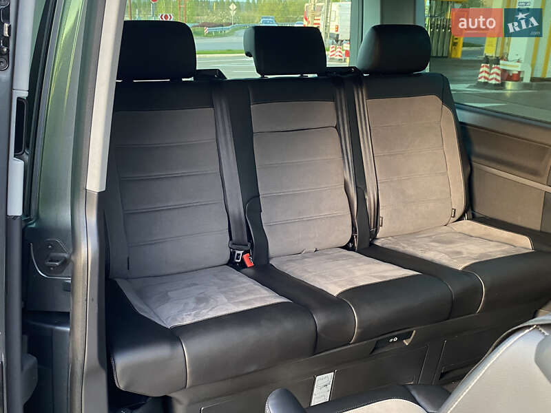 Мінівен Volkswagen Multivan 2020 в Ірпені