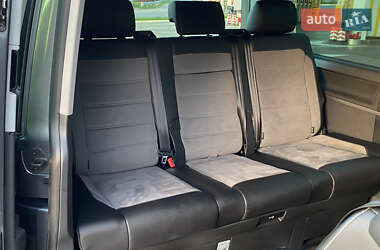 Минивэн Volkswagen Multivan 2020 в 