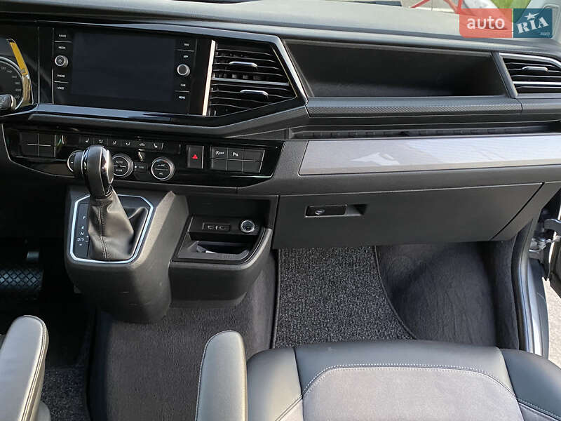Мінівен Volkswagen Multivan 2020 в Ірпені