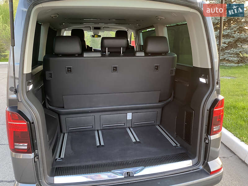 Мінівен Volkswagen Multivan 2020 в Ірпені