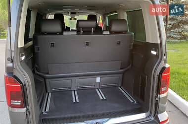 Минивэн Volkswagen Multivan 2020 в 
