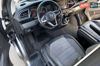 Минивэн Volkswagen Multivan 2020 в 