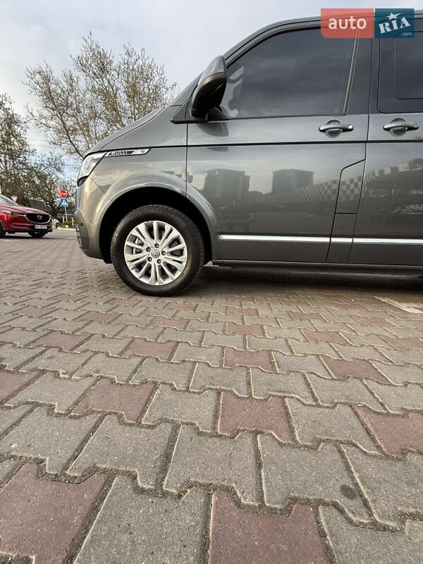 Минивэн Volkswagen Multivan 2021 в Одессе