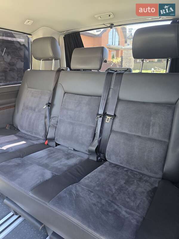 Минивэн Volkswagen Multivan 2012 в Луцке
