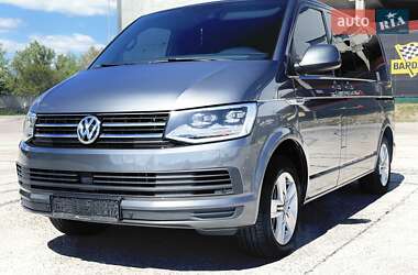 Минивэн Volkswagen Multivan 2016 в Киеве