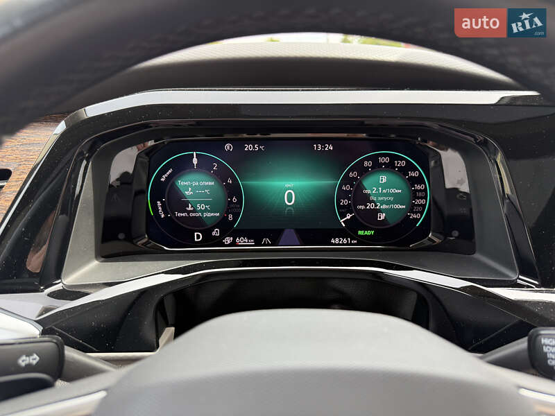 Минивэн Volkswagen Multivan 2021 в Киеве фото 55 Минивэн Volkswagen Multivan 2021 в Киеве