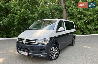 Мінівен Volkswagen Multivan 2017 в 