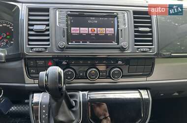 Мінівен Volkswagen Multivan 2017 в 