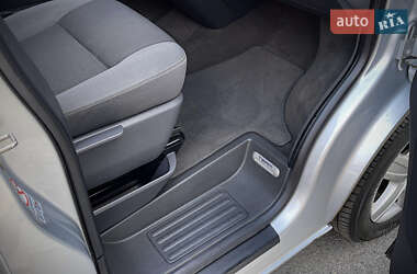 Минивэн Volkswagen Multivan 2011 в 