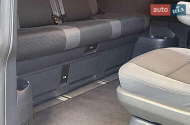 Минивэн Volkswagen Multivan 2011 в 