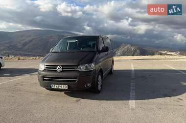 Мінівен Volkswagen Multivan 2011 в 