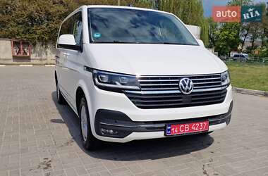 Минивэн Volkswagen Multivan 2020 в 