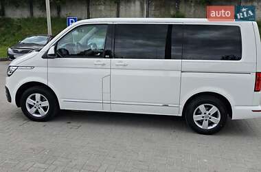 Минивэн Volkswagen Multivan 2020 в 