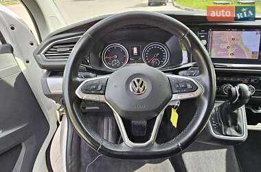 Минивэн Volkswagen Multivan 2020 в 