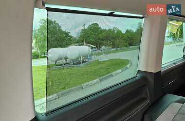 Минивэн Volkswagen Multivan 2020 в 
