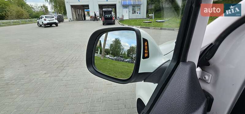 Минивэн Volkswagen Multivan 2020 в Тернополе