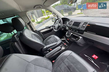 Минивэн Volkswagen Multivan 2019 в 