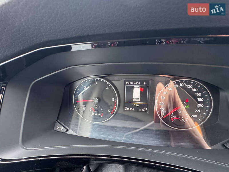 Мінівен Volkswagen Multivan 2019 в Ужгороді