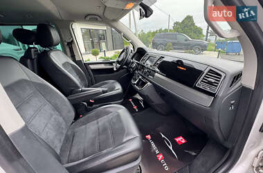 Минивэн Volkswagen Multivan 2019 в 
