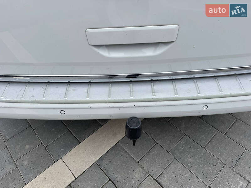 Мінівен Volkswagen Multivan 2019 в Ужгороді