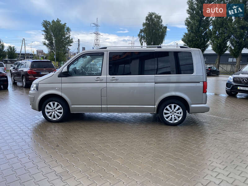Минивэн Volkswagen Multivan 2012 в Киеве