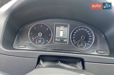 Минивэн Volkswagen Multivan 2012 в 