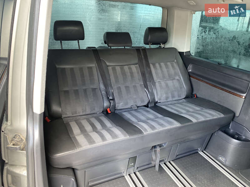 Минивэн Volkswagen Multivan 2012 в Киеве