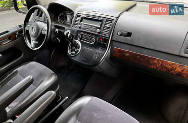 Мінівен Volkswagen Multivan 2010 в 