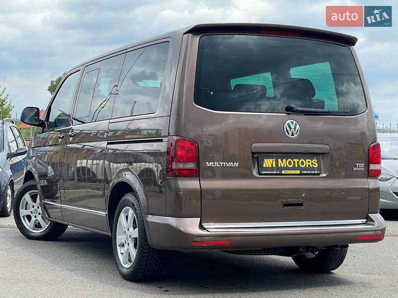 Мінівен Volkswagen Multivan 2013 в Києві