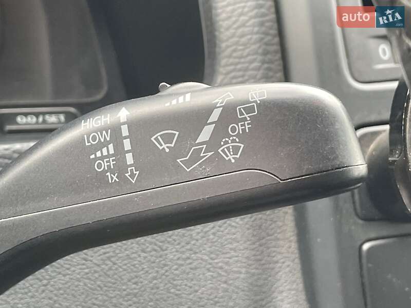 Мінівен Volkswagen Multivan 2013 в Києві