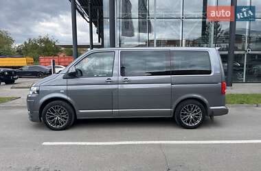 Мінівен Volkswagen Multivan 2011 в 