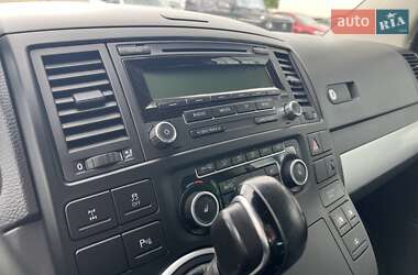 Мінівен Volkswagen Multivan 2011 в 
