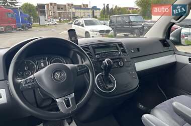 Мінівен Volkswagen Multivan 2011 в 