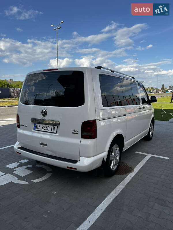 Минивэн Volkswagen Multivan 2010 в Киеве