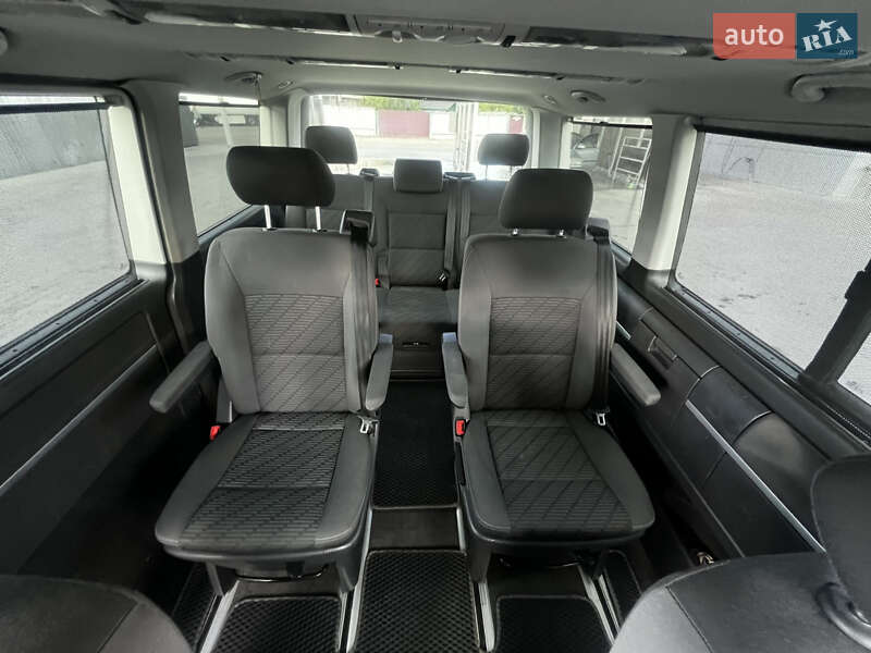 Минивэн Volkswagen Multivan 2010 в Киеве