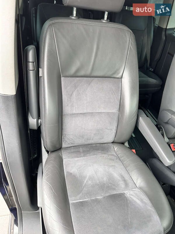 Минивэн Volkswagen Multivan 2012 в Харькове